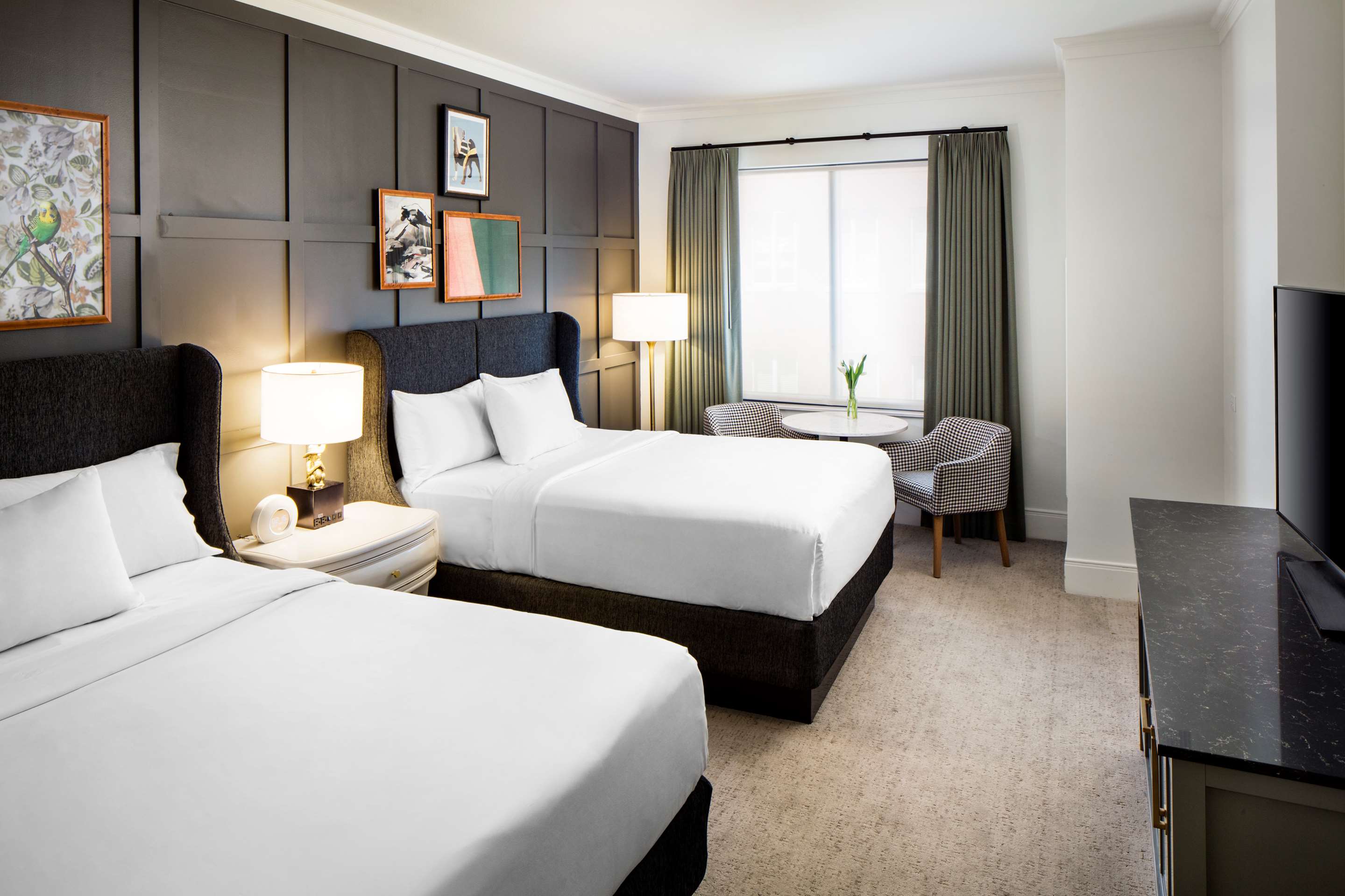 Andaz Deluxe Suite + Andaz 2 Queen