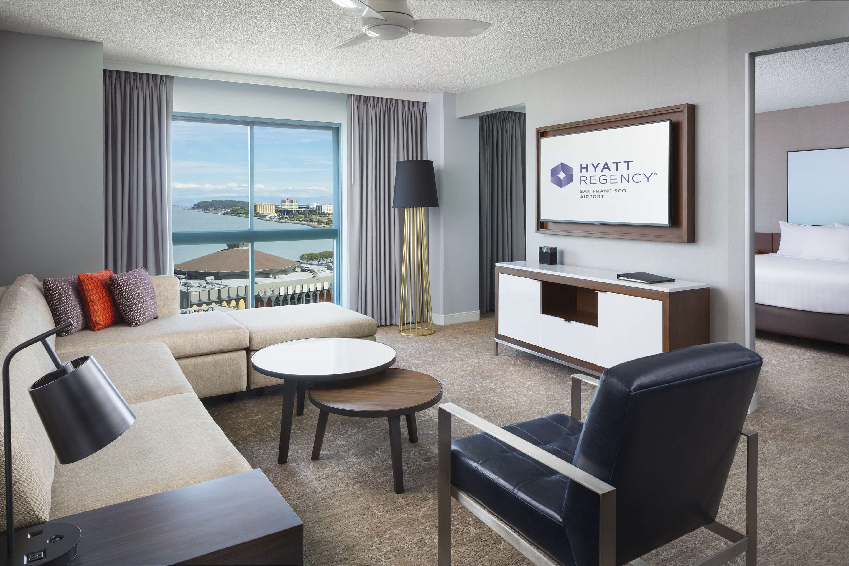 Bay View Suite + King Room