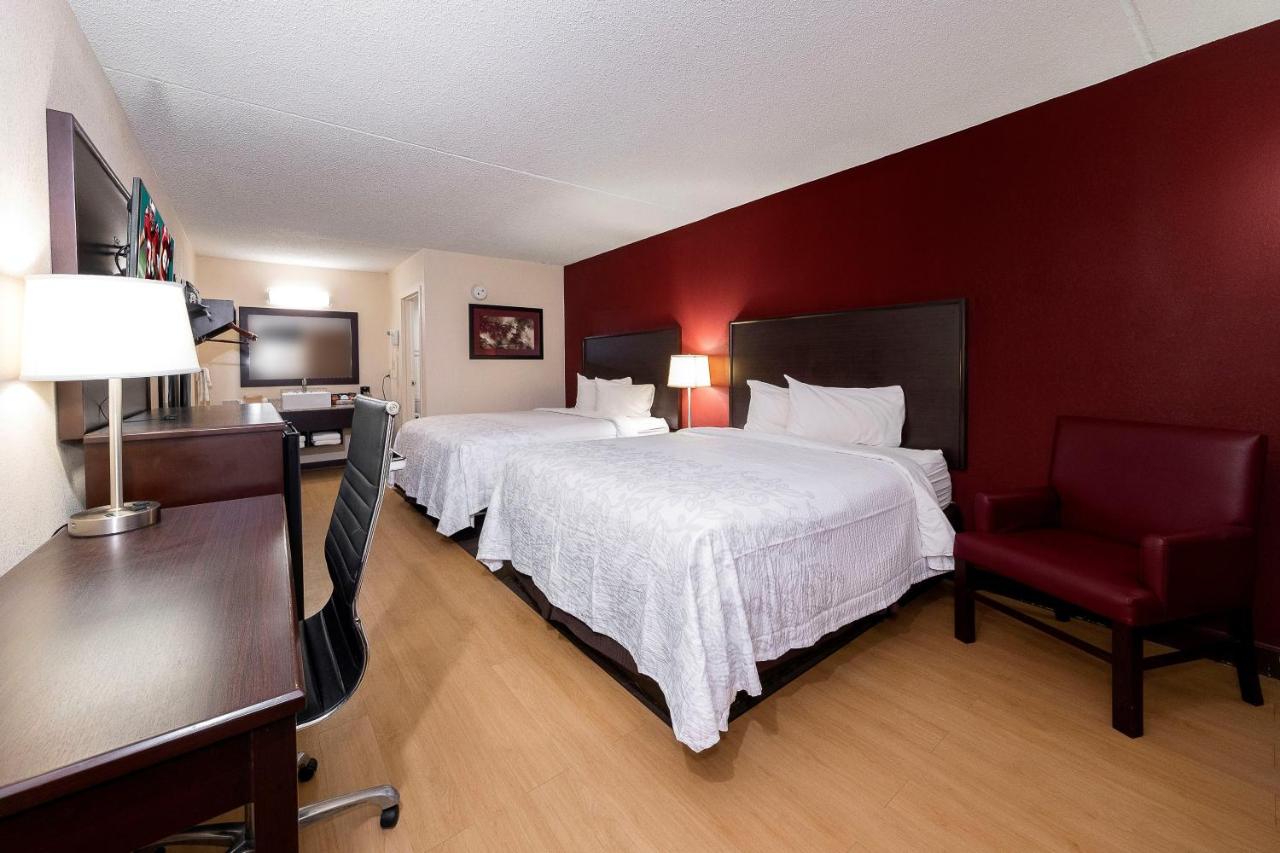 Deluxe Room with Two Queen Beds Smoke Free