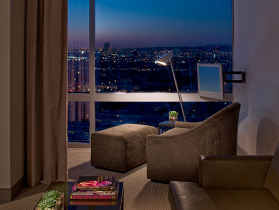 Deluxe View Suite + 2 Queen Beds Sunset Boulevard View