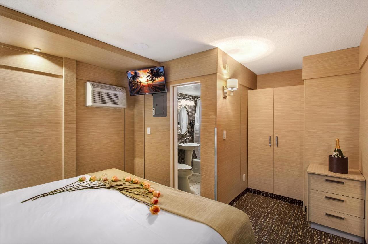 One-Bedroom Suite (4 Adults)