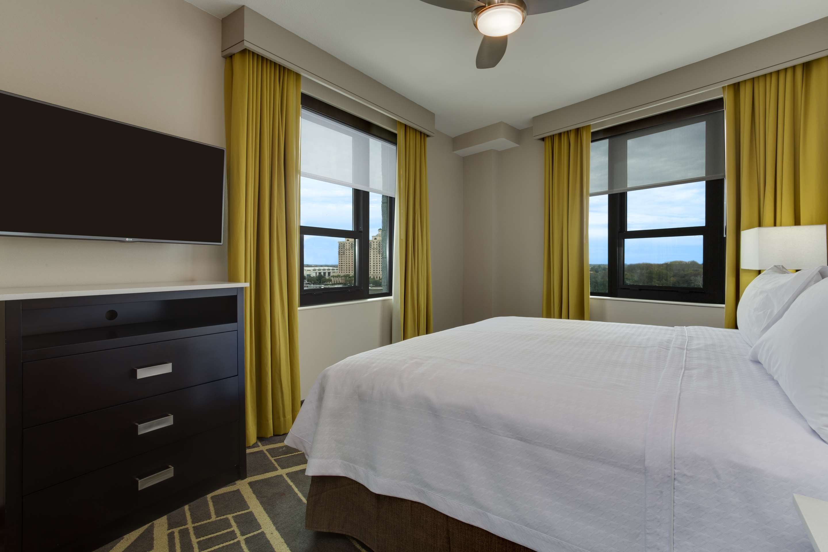 1 King Bed 1 Bedroom Suite + 2 Queen Beds 1 Bedroom Suite Hearing Accessible River View Balcony