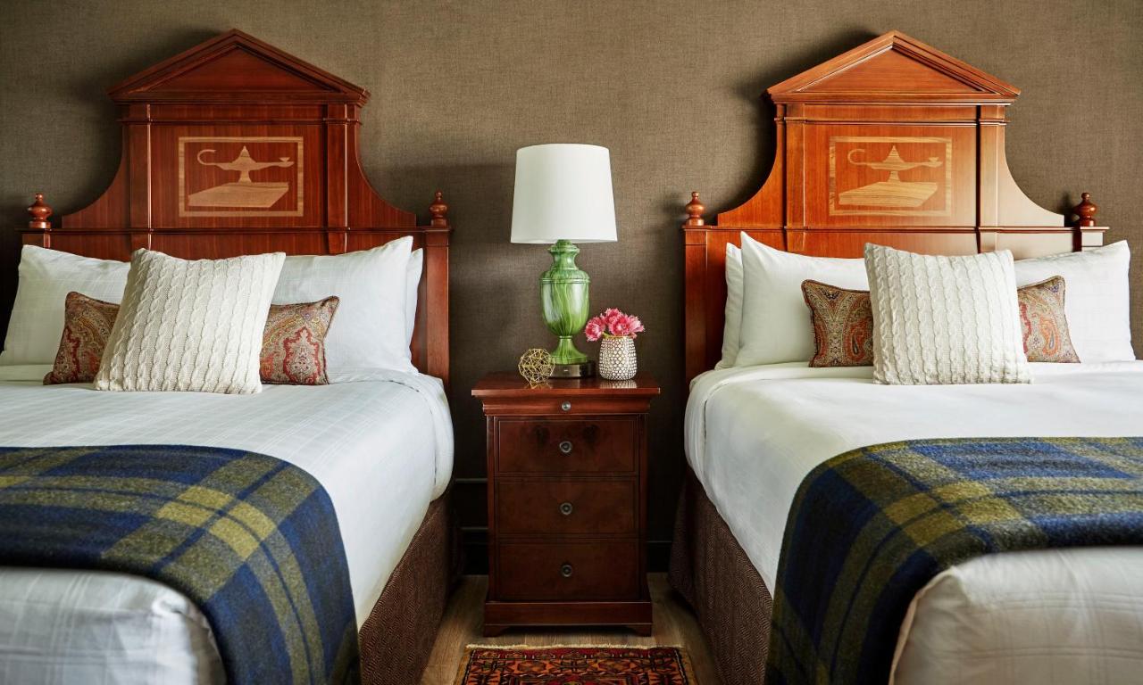 Deluxe Queen Suite with Two Queen Beds