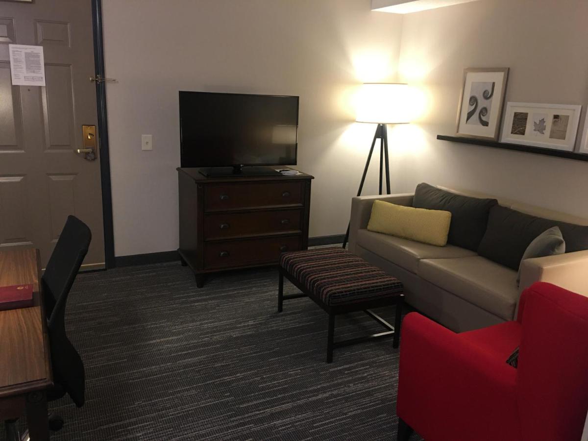 One-Bedroom King Suite - Disability Access