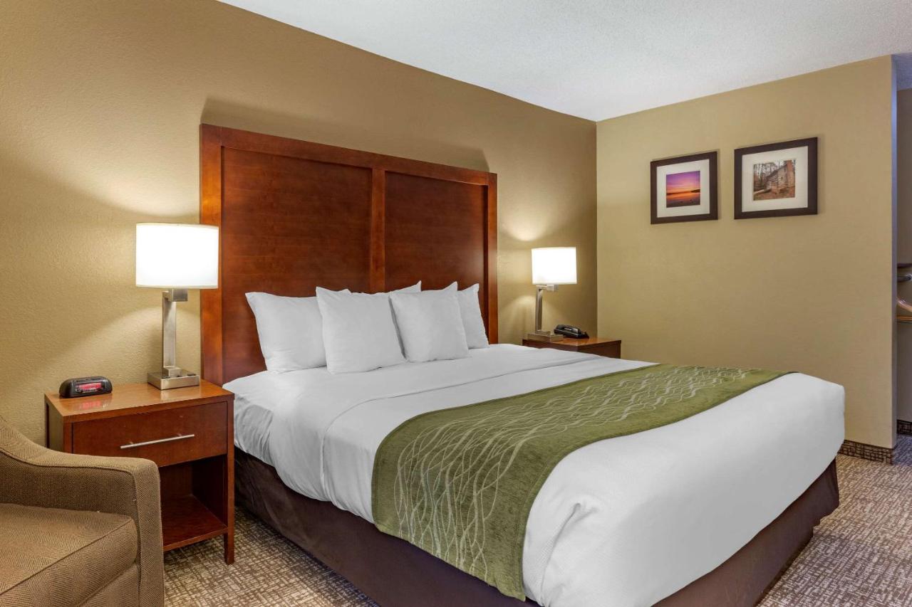 King Room - Accessible/Non-Smoking