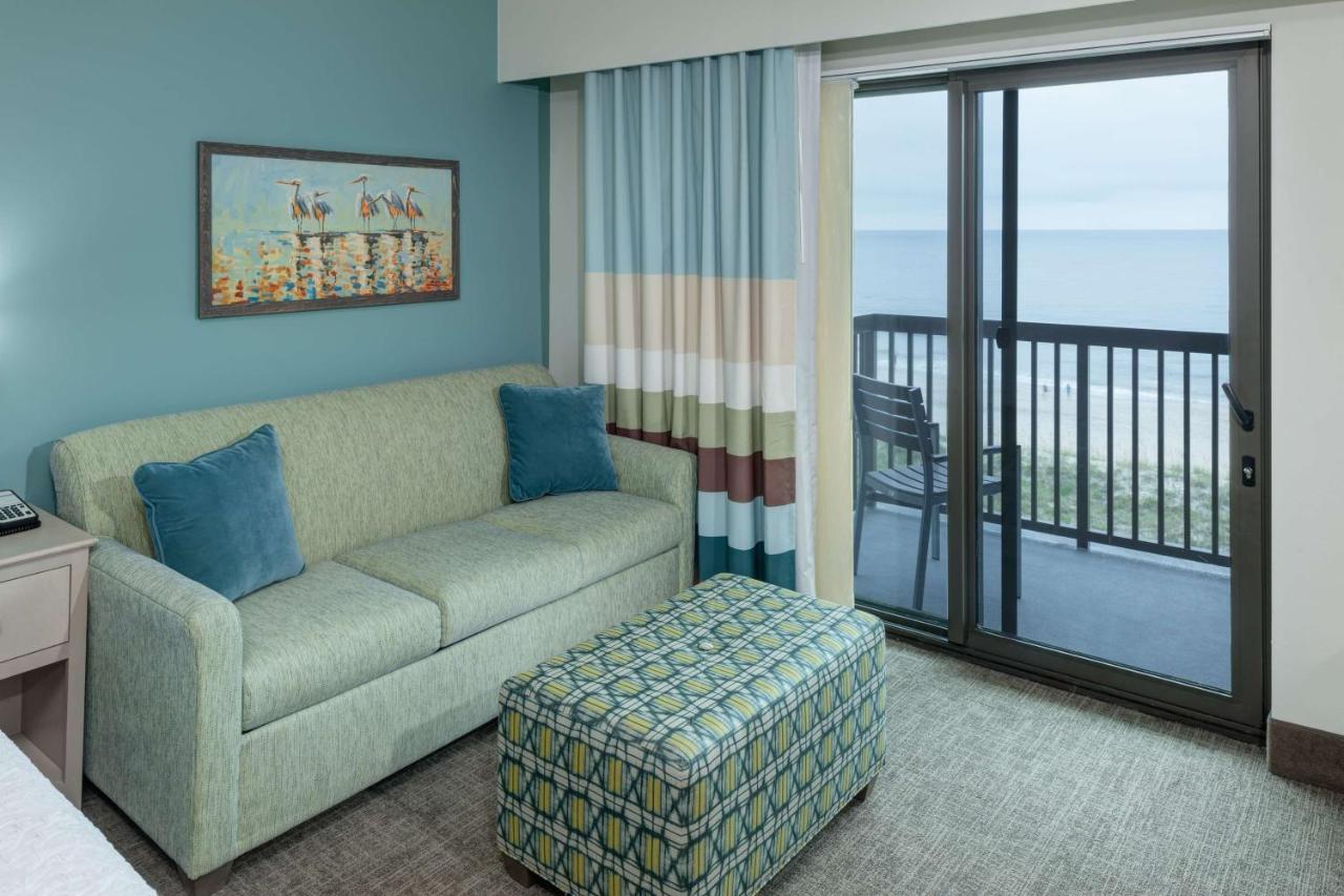 King Room with Balcony - Ocean Front/Hearing Accessible