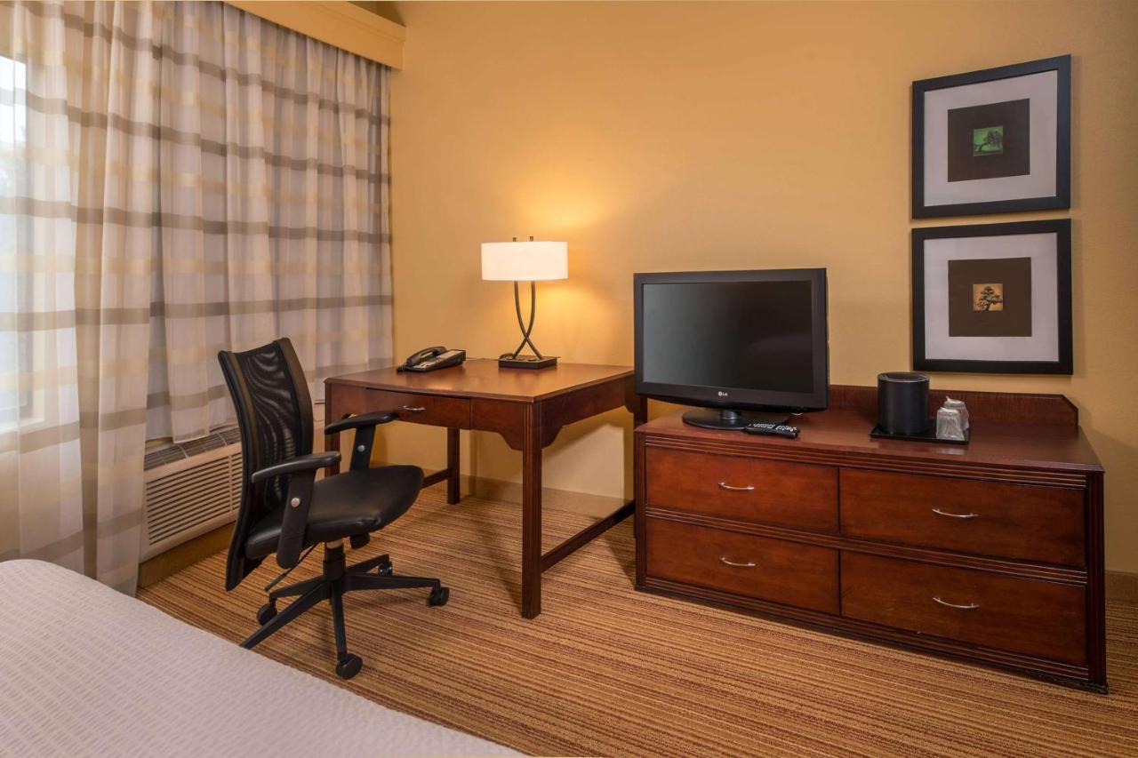 King Room - Hearing Accessible