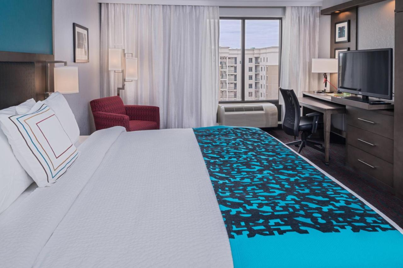 King Room with Sofa Bed