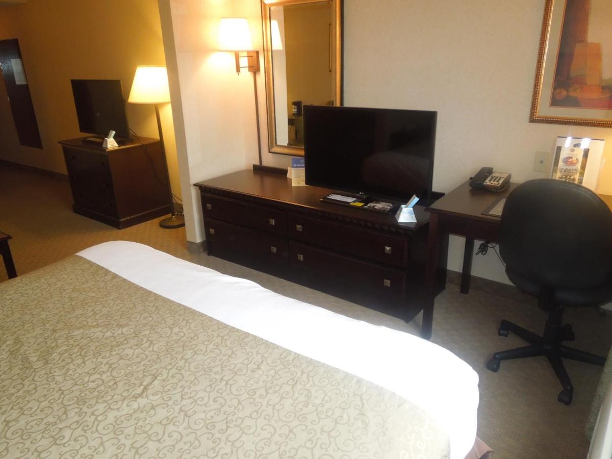 King Room with Bath Tub - Disability Access Room/Non-Smoking