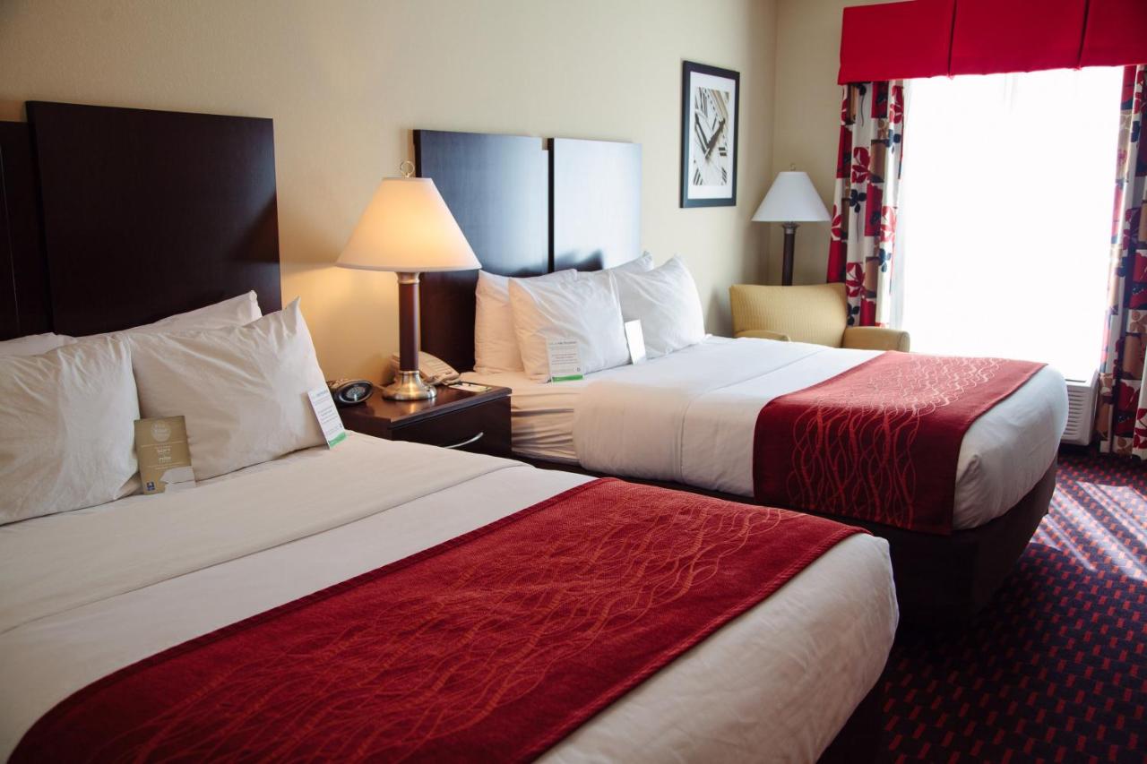 Queen Room with Two Queen Beds - Non-Smoking