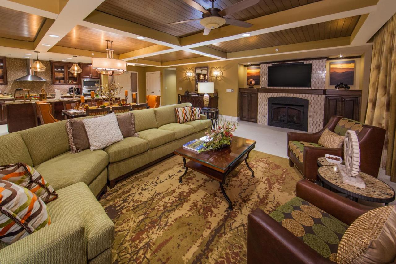 Four-Bedroom Signature Villa