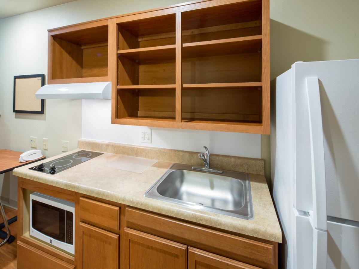 Queen Room with Tub - Disability Access/Non-Smoking