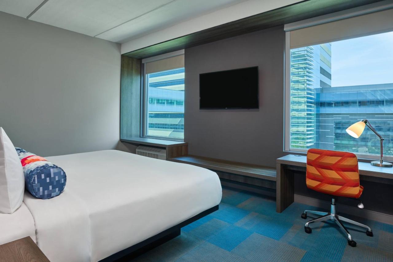 Aloft, Guest room, 1 King