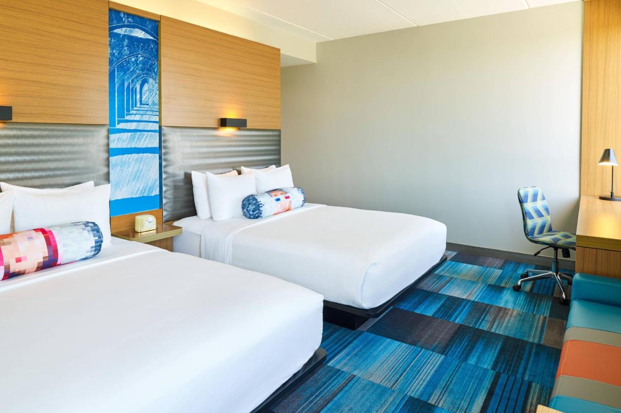 Aloft Double Queen, Guest room, 2 Queen