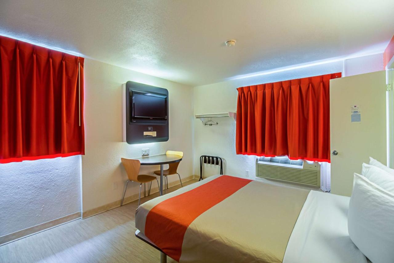 Double Room - Disability Access - Non-Smoking