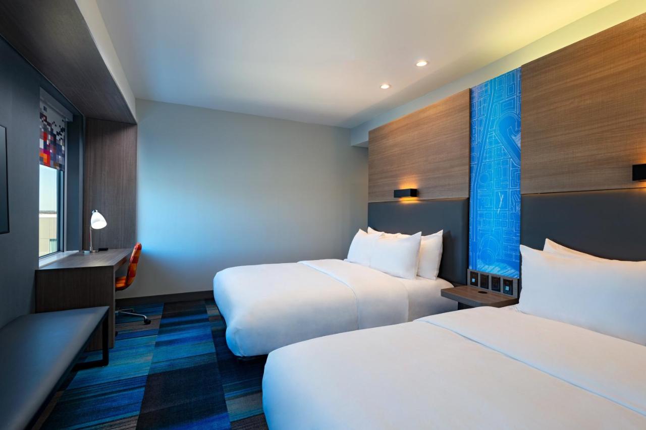 Aloft, Guest room, 2 Queen