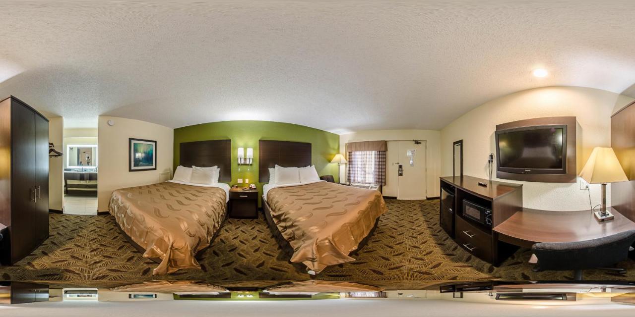 Standard Queen Room with Two Queen Beds - Non-Smoking