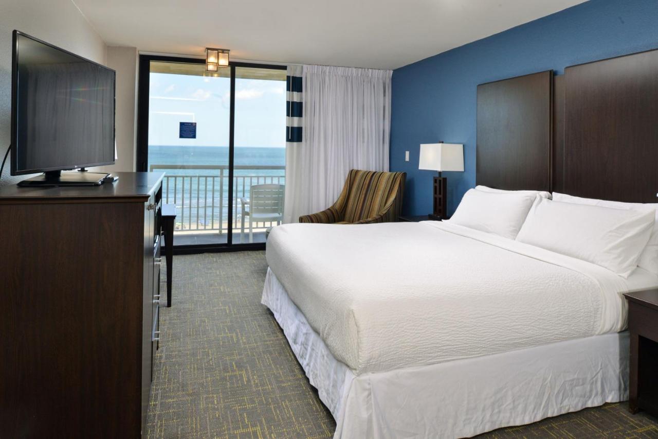 Guest room, 1 King, Oceanfront, Balcony