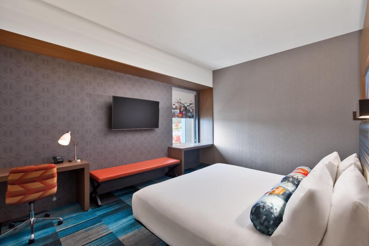 Aloft, Guest room, 1 King